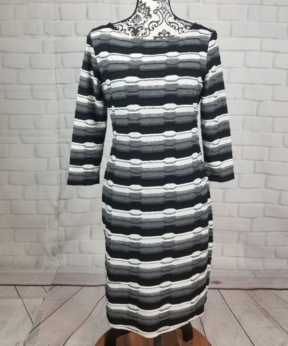 Sharagano size 6 textures geo print dress stretch